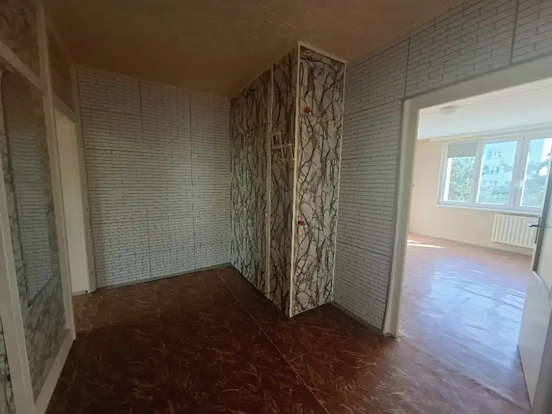 Pronájem bytu 2+1 60 m², Chomutov – náhled fotky 1