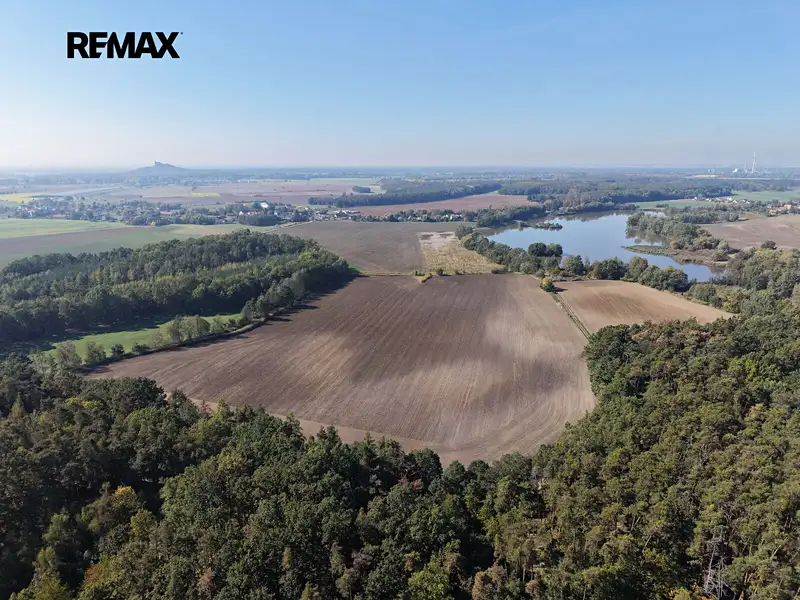 Prodej komerčního pozemku 99492 m², Rokytno – náhled fotky 1