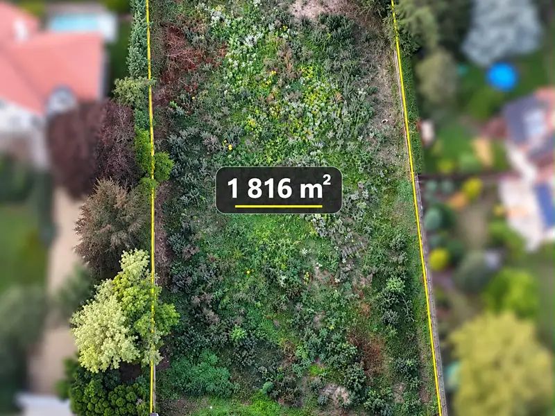 Prodej stavebního pozemku 1816 m², Černošice – náhled fotky 1