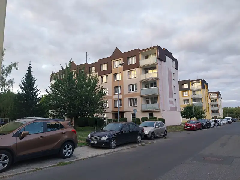 Pronájem bytu 3+1 64 m², Radonice – náhled fotky 2