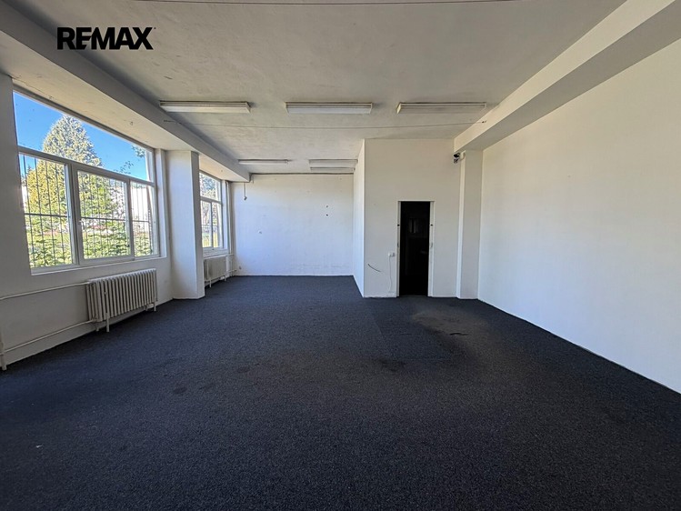 Pronájem komerčního prostoru, 45 m² (4 z 7)