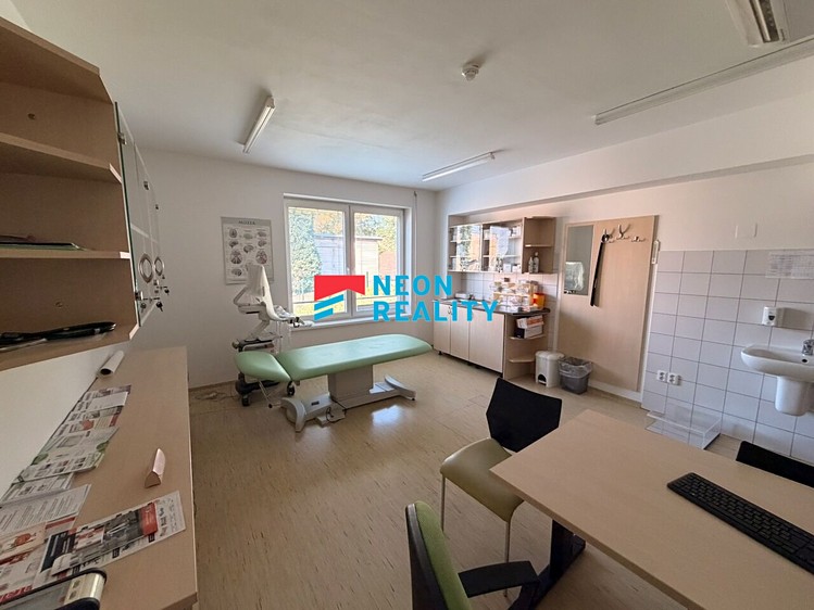 Комерційне приміщення в оренду, 24 м² (1 з 8)