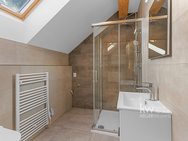 Pronájem bytu 3+kk, 73 m² (3 z 14)