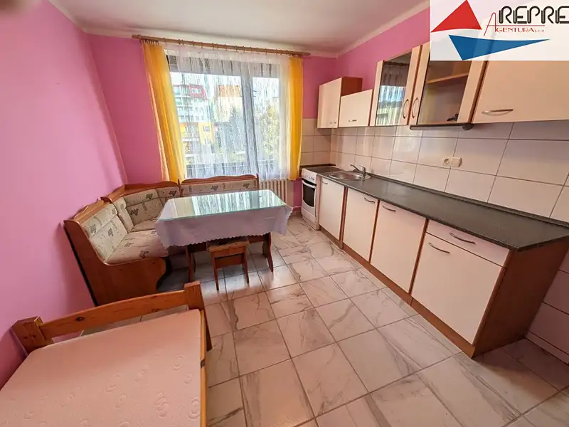 Pronájem bytu 2+1 60 m², Litoměřice – náhled fotky 1