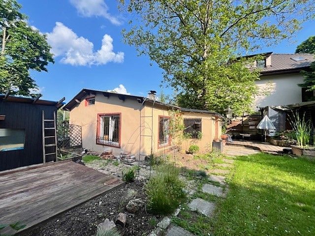 Pronájem rodinného domu 65 m², pozemek 250 m², Praha – fotka 1 z 3
