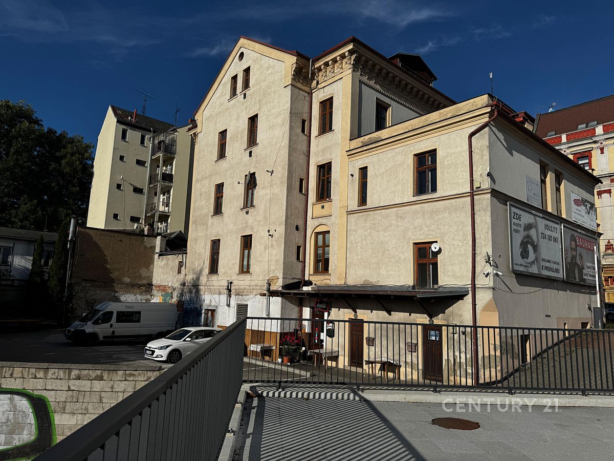 Pronájem bytu 3+1 80 m² – fotografie 2