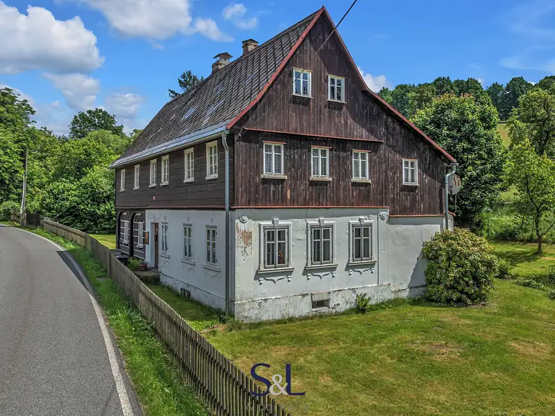 Prodej chalupy 190 m², pozemek 856 m², Prysk – náhled fotky 1