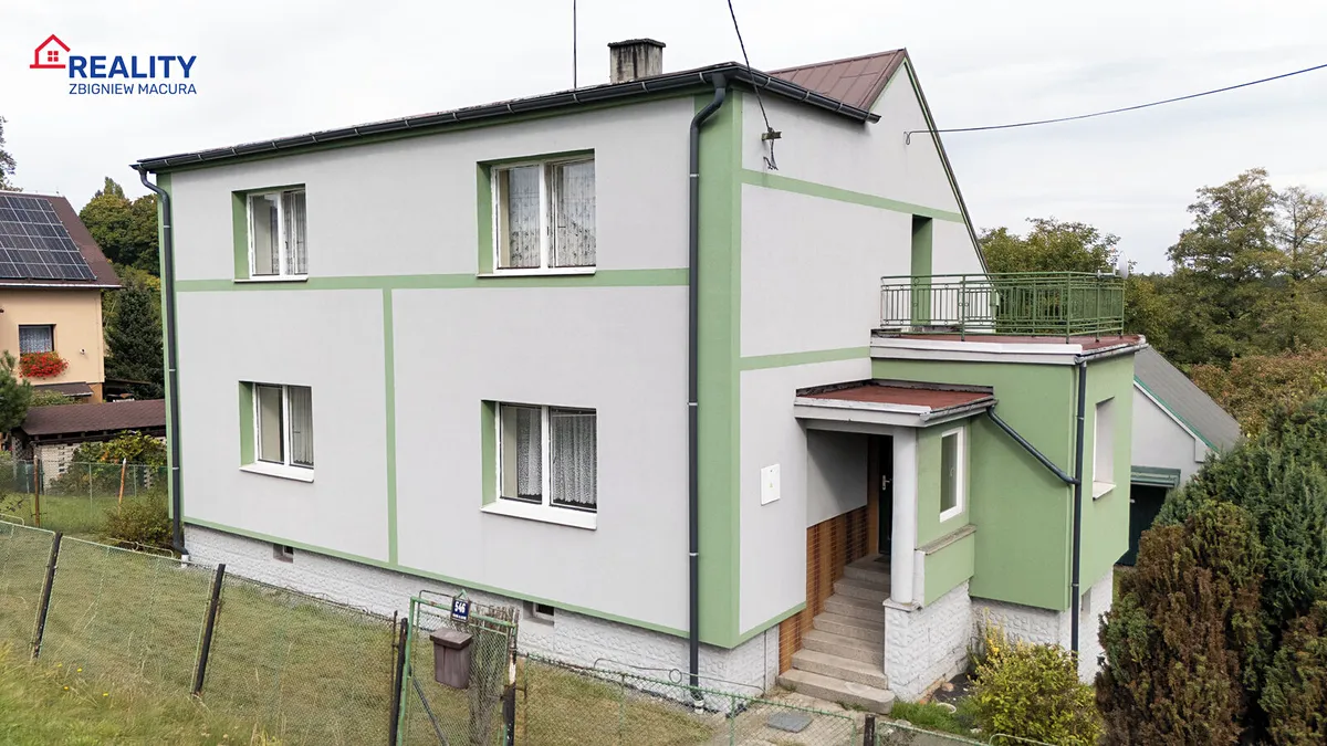 Prodej rodinného domu 176 m², pozemek 2490 m²