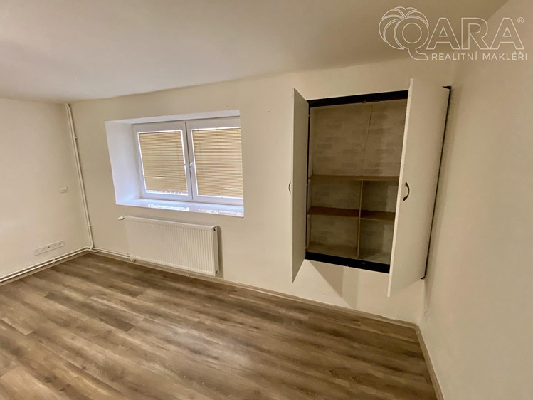 Pronájem bytu 1+1, 35 m² (6 z 16)