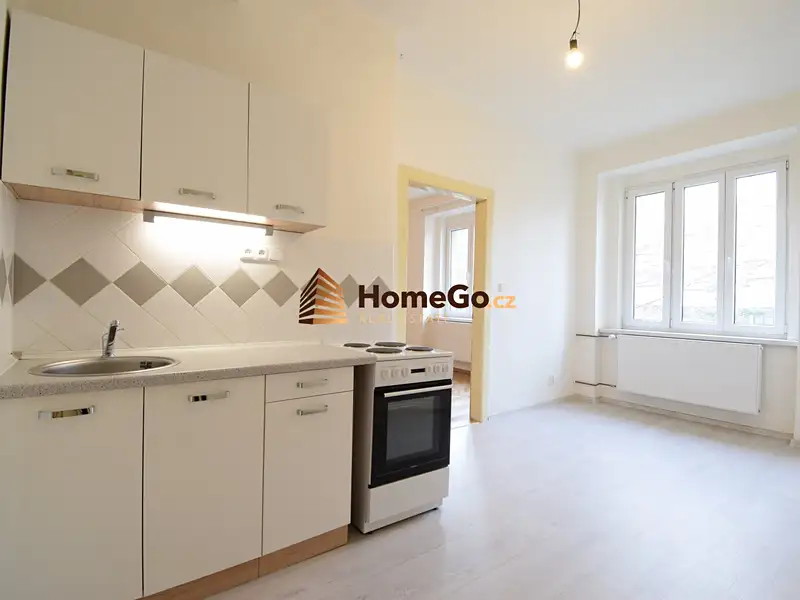 Pronájem bytu 2+kk 45 m², Praha – náhled fotky 1