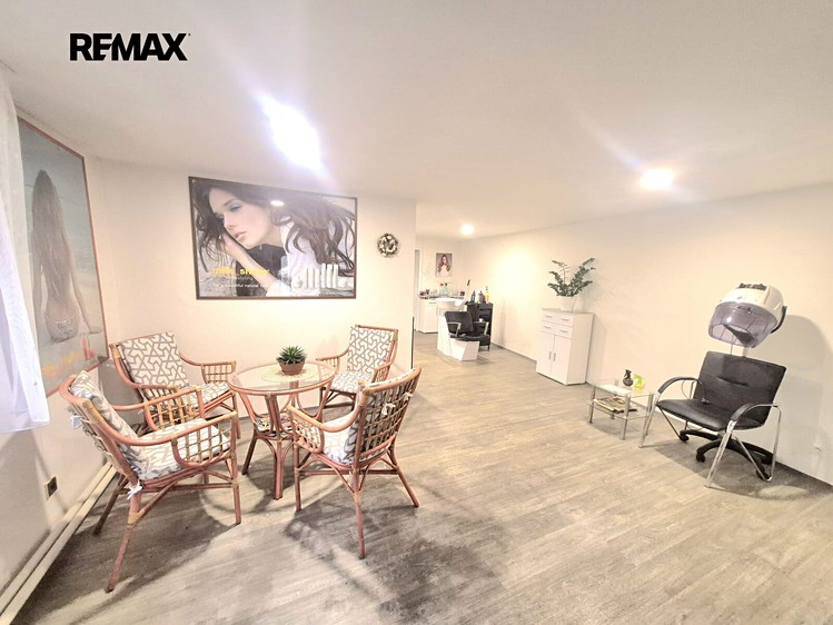 Gewerbefläche zur Miete, 67 m² (2 von 8)
