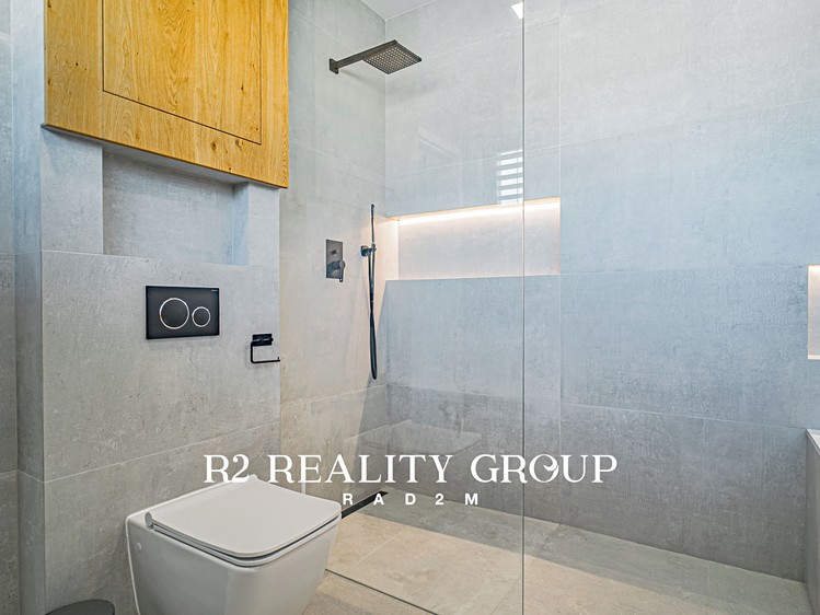 Prodej domu, 220 m² (17 z 26)