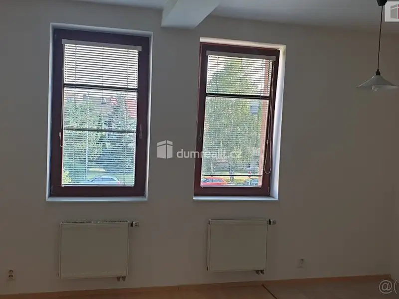 Pronájem bytu 1+kk 27 m², Praha – náhled fotky 1
