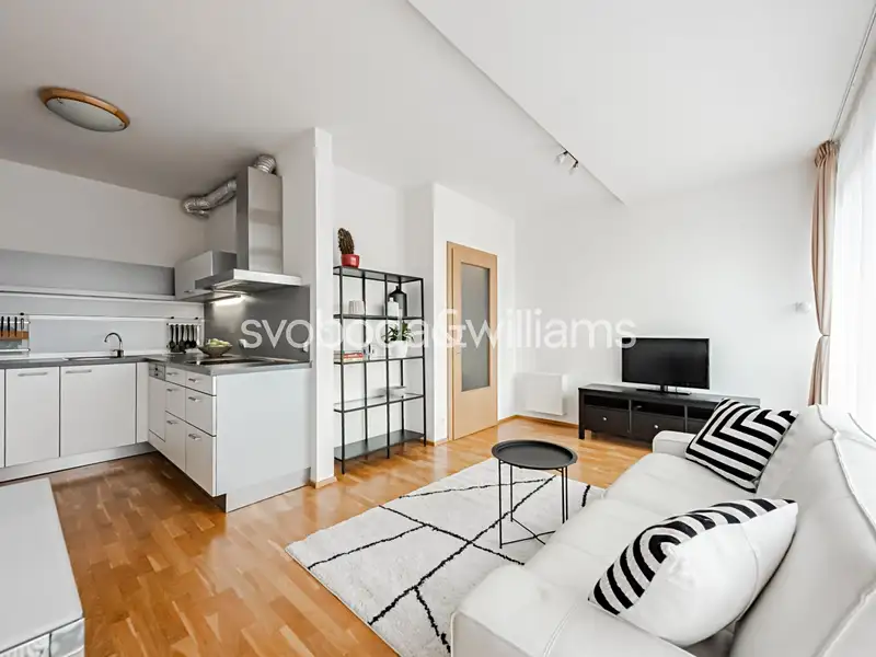 Pronájem bytu 2+kk 50 m², Praha – náhled fotky 1