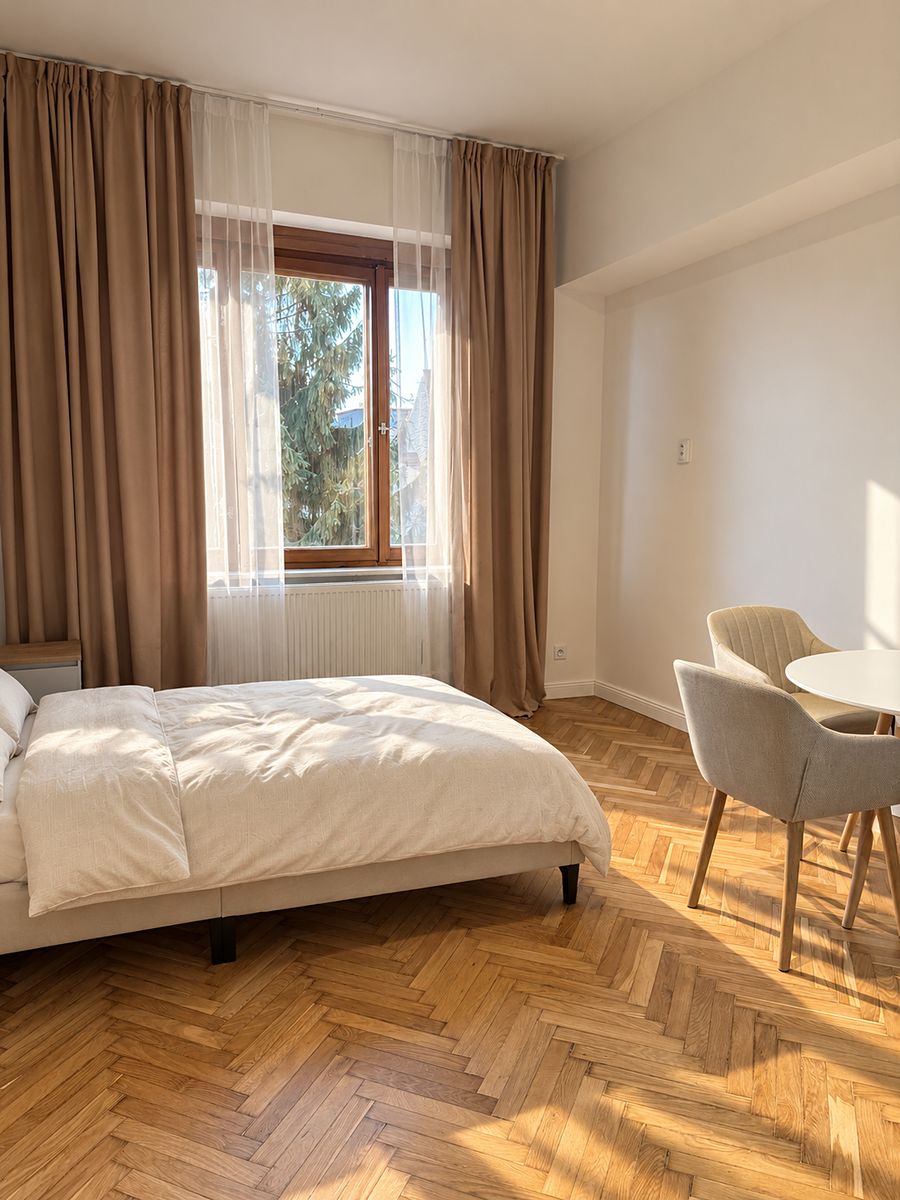 Pronájem bytu 1+kk 27 m² – fotografie 2
