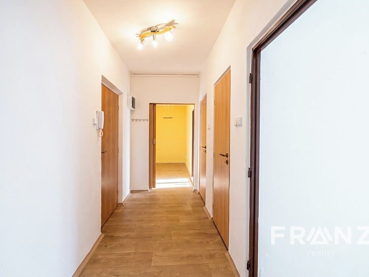 Квартира 2+1 на продаж, 55 м² (18 з 25)