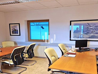 Pronájem komerčního prostoru, 305 m² (2 z 6)