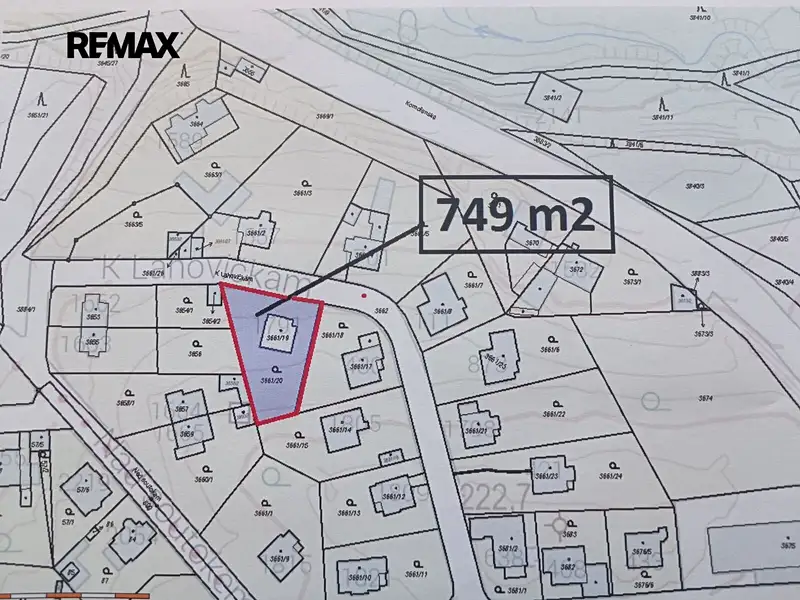 Prodej stavebního pozemku 749 m², Praha – náhled fotky 2