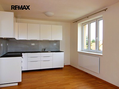 Квартира 4+kk в оренду, 96 м² (2 з 16)