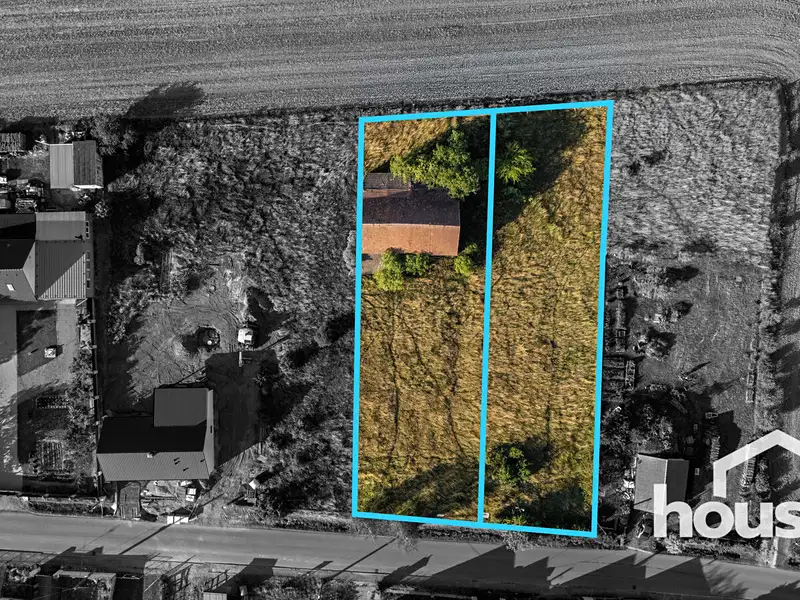 Prodej stavebního pozemku 1200 m², Újezd – náhled fotky 2