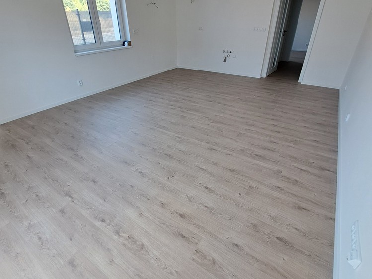 Pronájem bytu 2+kk, 55 m² (3 z 9)