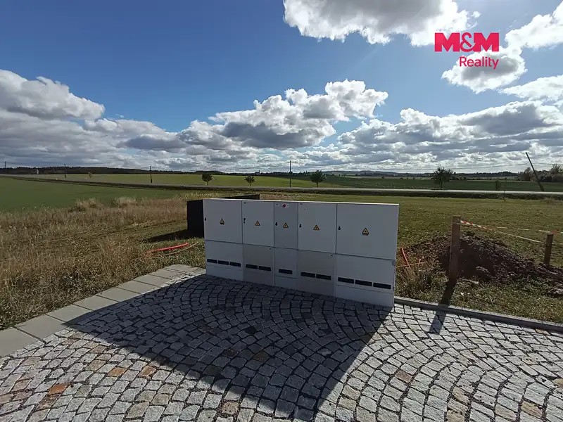 Prodej stavebního pozemku 936 m², Třebelovice – náhled fotky 3