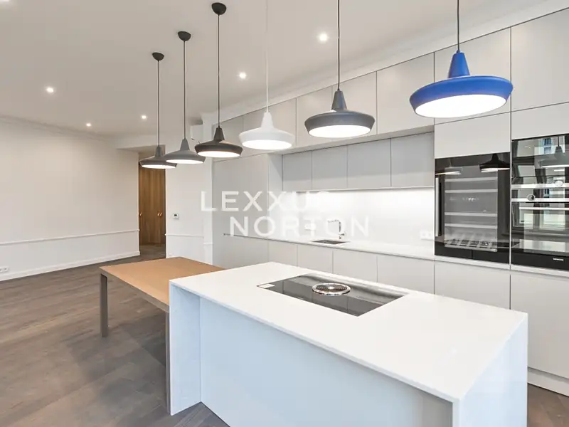 Pronájem bytu 4+kk 167 m², Praha – náhled fotky 2