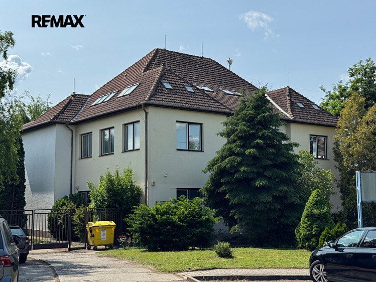 Комерційне приміщення на продаж, 900 м² (1 з 50)