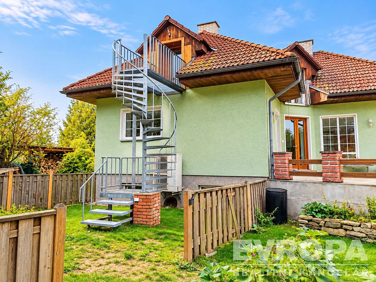 Pronájem bytu 2+kk 100 m²