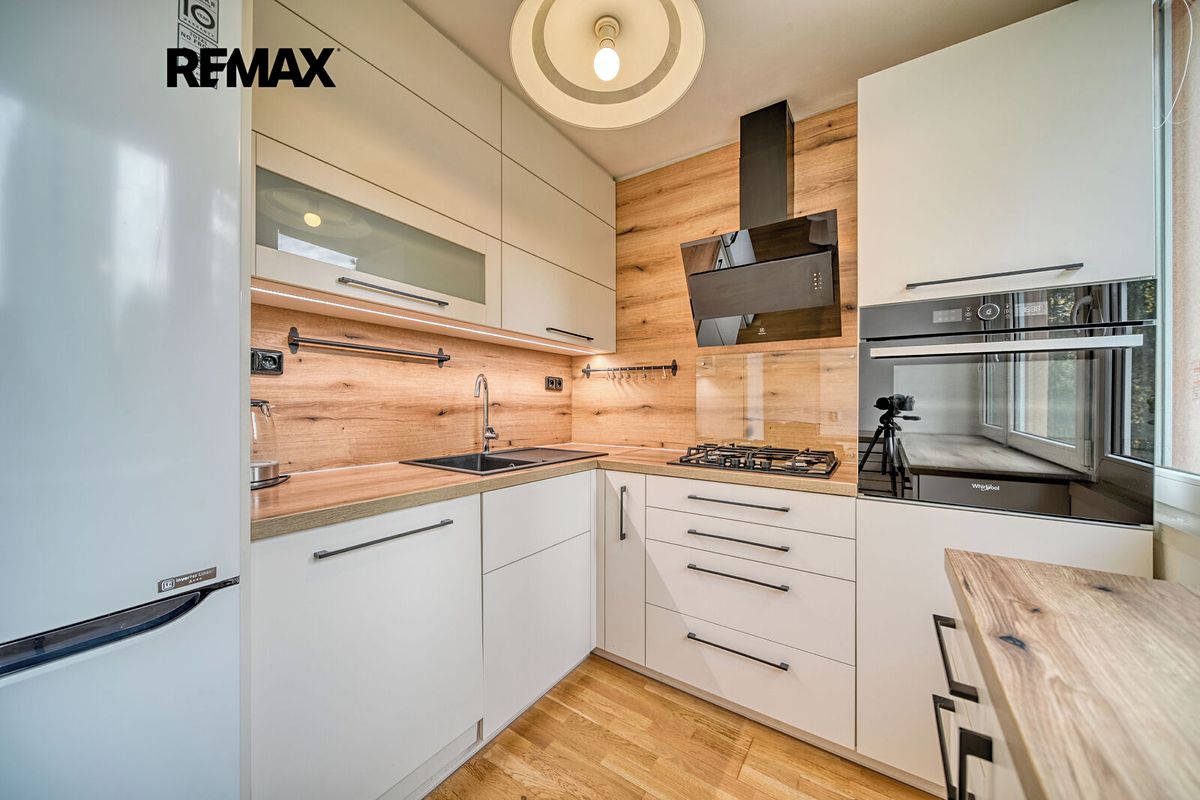 Pronájem bytu 3+kk 77 m², Kolín – fotka 1 z 3