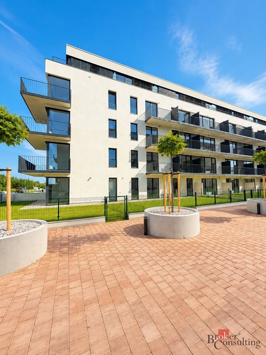 Pronájem bytu 1+kk 37 m²