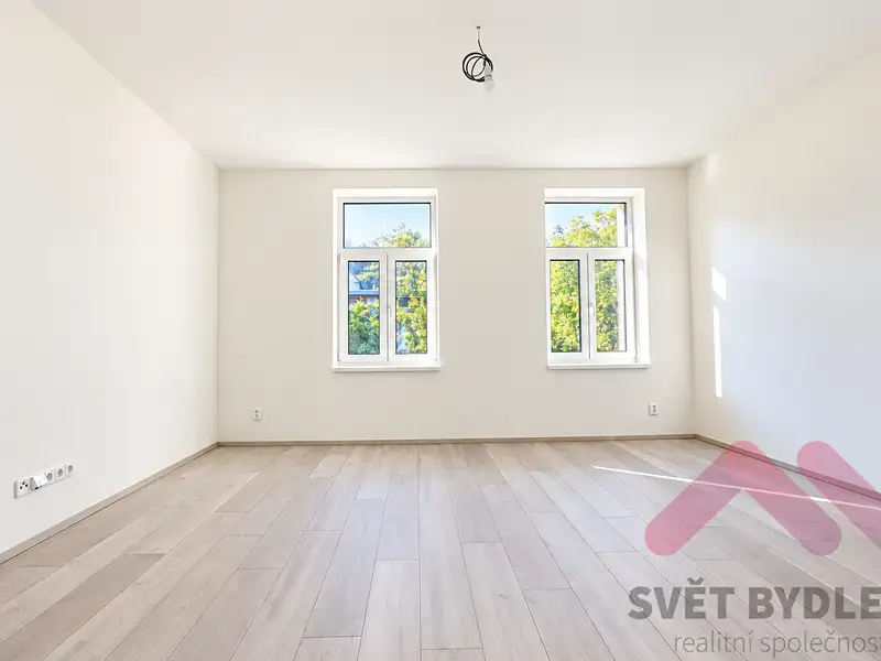 Pronájem bytu 3+1 65 m², Praha – náhled fotky 2