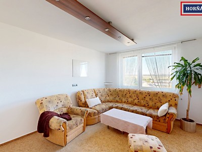 Prodej bytu 2+1, 57 m² (2 z 17)