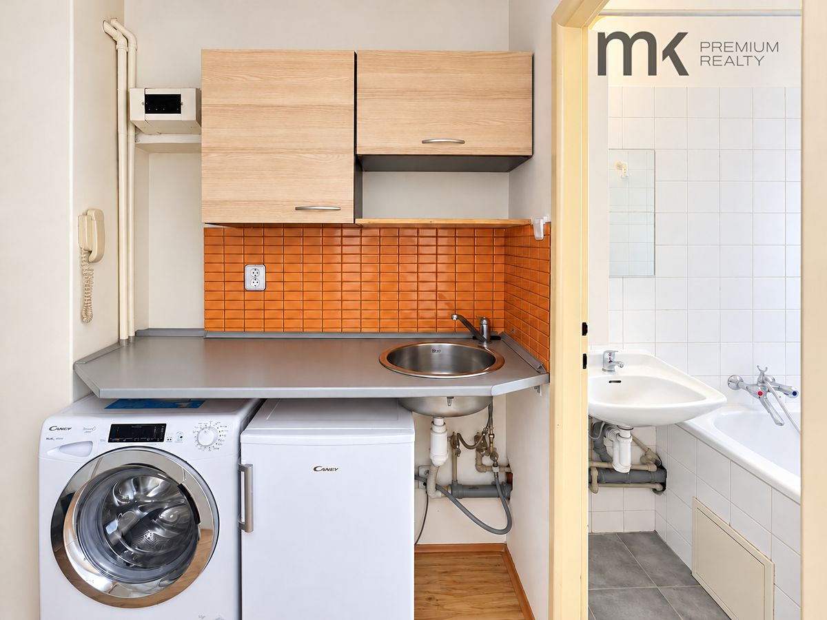 Pronájem bytu 1+kk 20 m² – fotografie 4