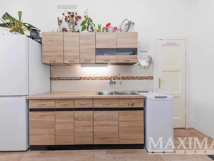 Комерційне приміщення на продаж, 216 м² (11 з 30)