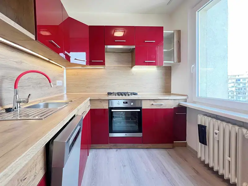 Pronájem bytu 2+1 56 m², Praha – náhled fotky 1