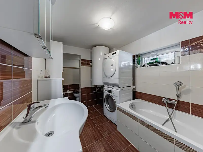 Prodej rodinného domu 100 m², pozemek 211 m², Karlovy Vary – náhled fotky 3