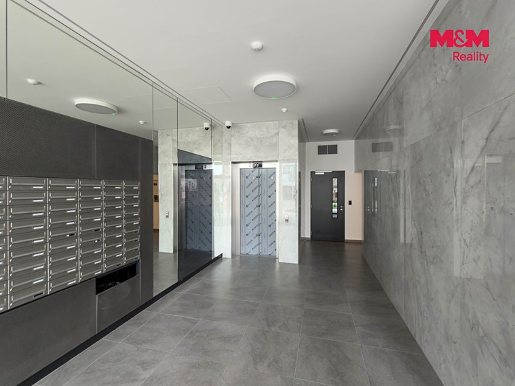 Квартира 4+kk на продаж, 97 м² (24 з 28)