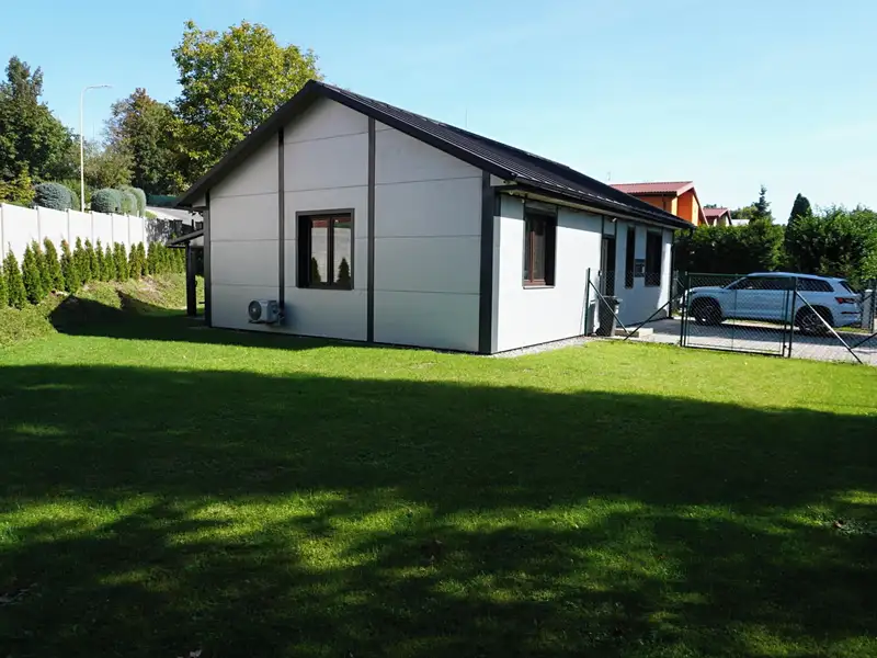 Pronájem rodinného domu 92 m², pozemek 403 m², Česká Lípa – náhled fotky 1