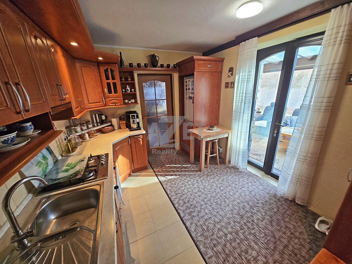 Prodej rodinného domu 147 m², pozemek 2615 m² – fotografie 5