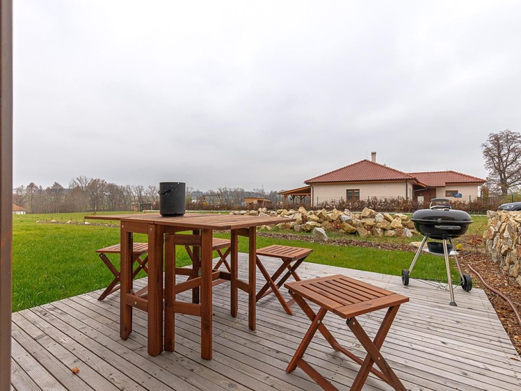 Pronájem bytu atypical, 73 m² (23 z 25)