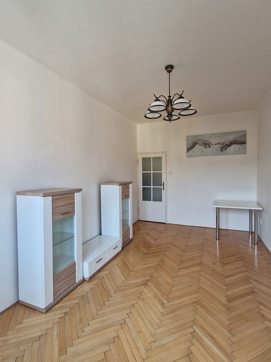 Pronájem bytu 2+kk 37 m² – fotografie 2