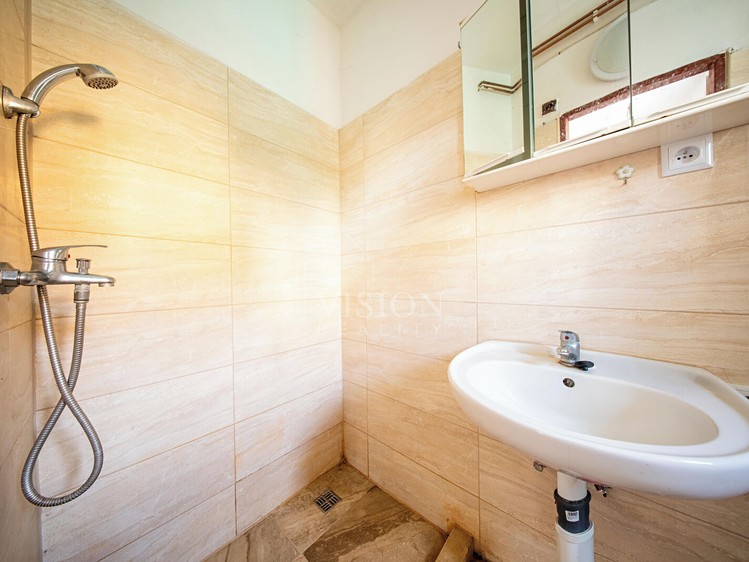 Квартира 4+1 в оренду, 72 м² (7 з 12)
