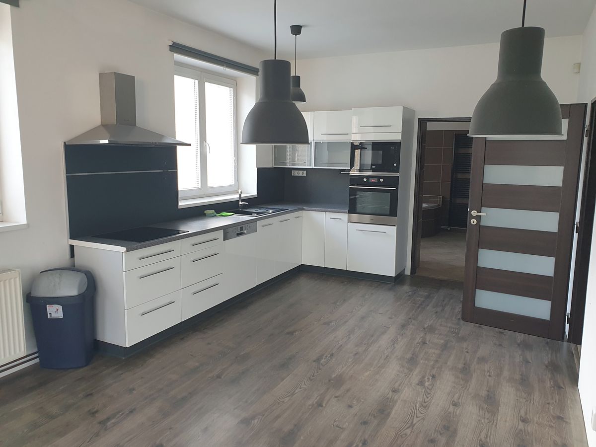 Pronájem bytu 3+kk 120 m²