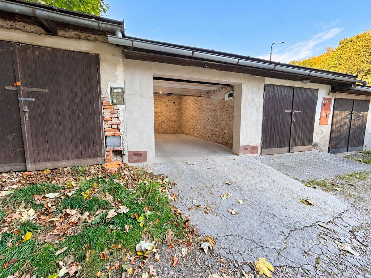 Prodej garážového stání 23 m²