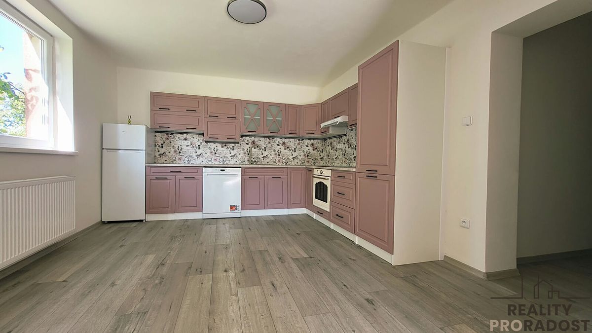 Pronájem bytu 2+1 60 m² – fotografie 4