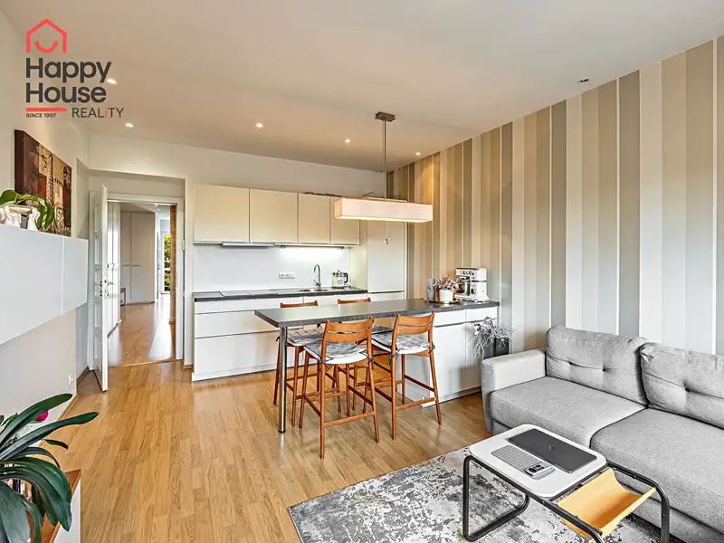 Pronájem bytu 2+kk 60 m², Praha – náhled fotky 2