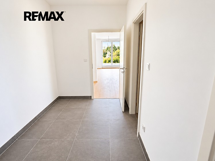 Gewerbefläche zum Kauf, 61 m² (2 von 7)