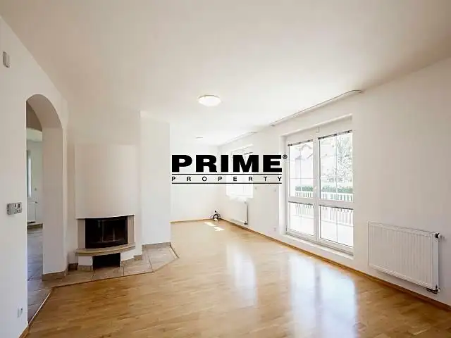 Pronájem rodinného domu 300 m², pozemek 1277 m², Průhonice – náhled fotky 2