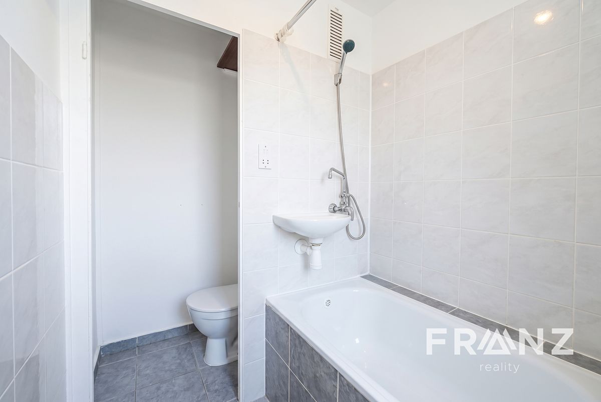 Pronájem bytu 1+1 38 m² – fotografie 3